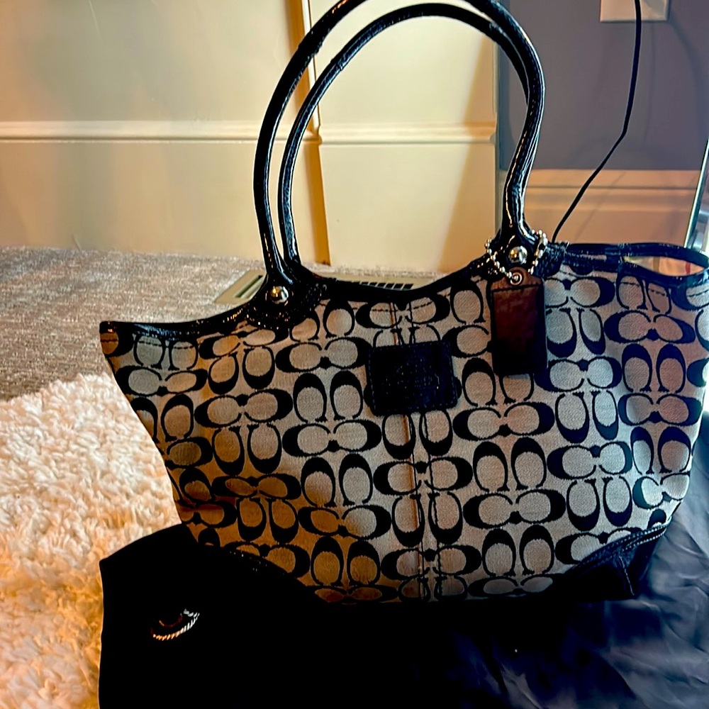 Coach large purse good condition